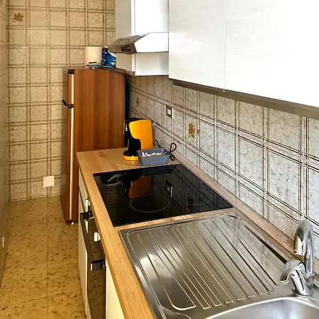 A Due Passi Dal Mare Apartment *