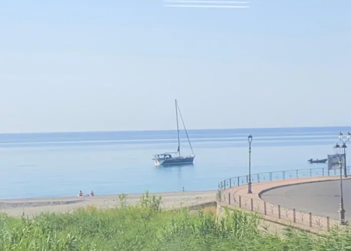 Διαμέρισμα A Due Passi Dal Mare Siderno